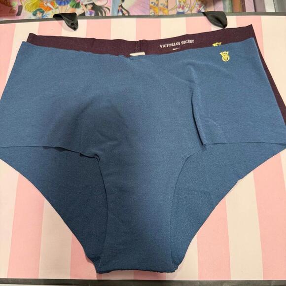 Victoria's Secret no show Cheeky Panties - Picture 4 of 6